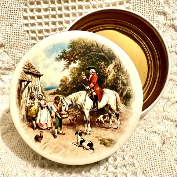 Vtg RILEY'S TOFFEE TIN Container Limited Edition COLONIAL SCENE ENGLAND Rare - Picture 12 of 12